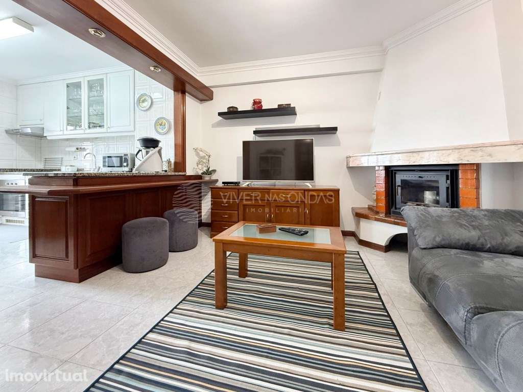 T2 Último Piso com Lareira e Lugar de Garagem | Pedras Rubras - Grande imagem: 5/30