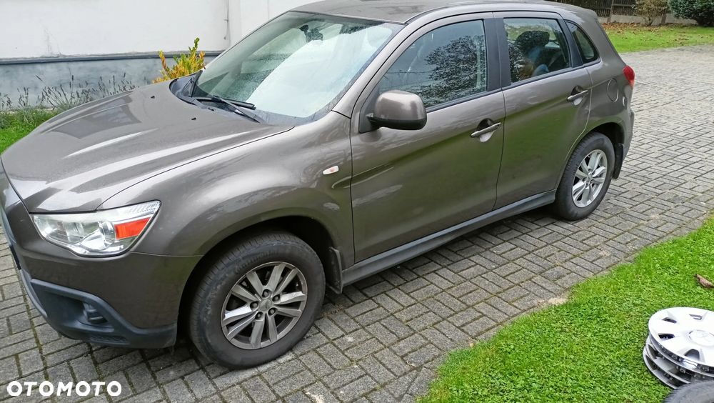 Mitsubishi ASX 1.6 Inform - 13