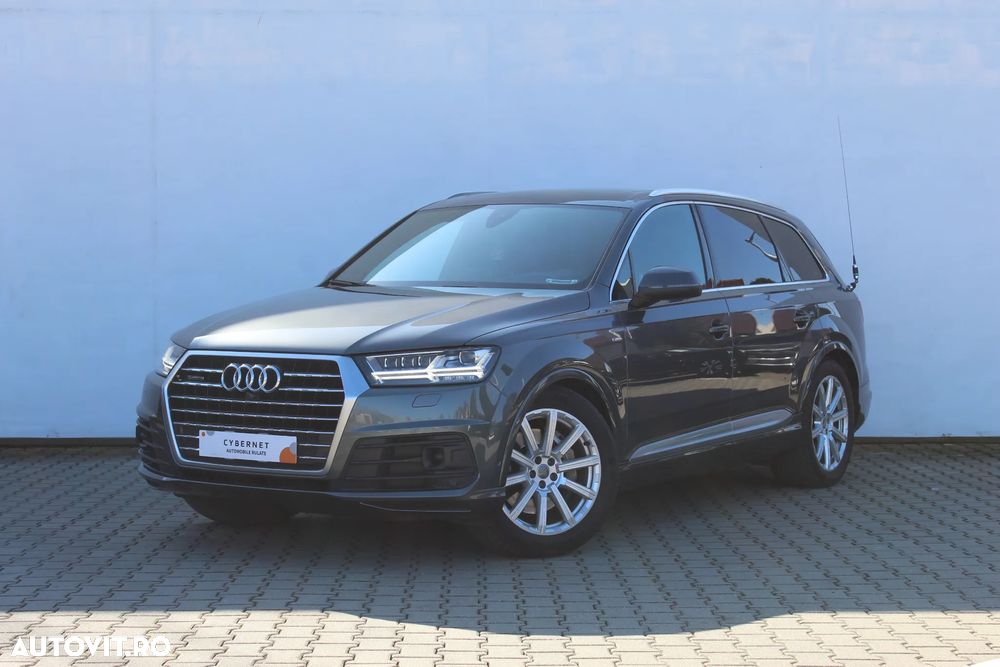 Audi Q7 - 1