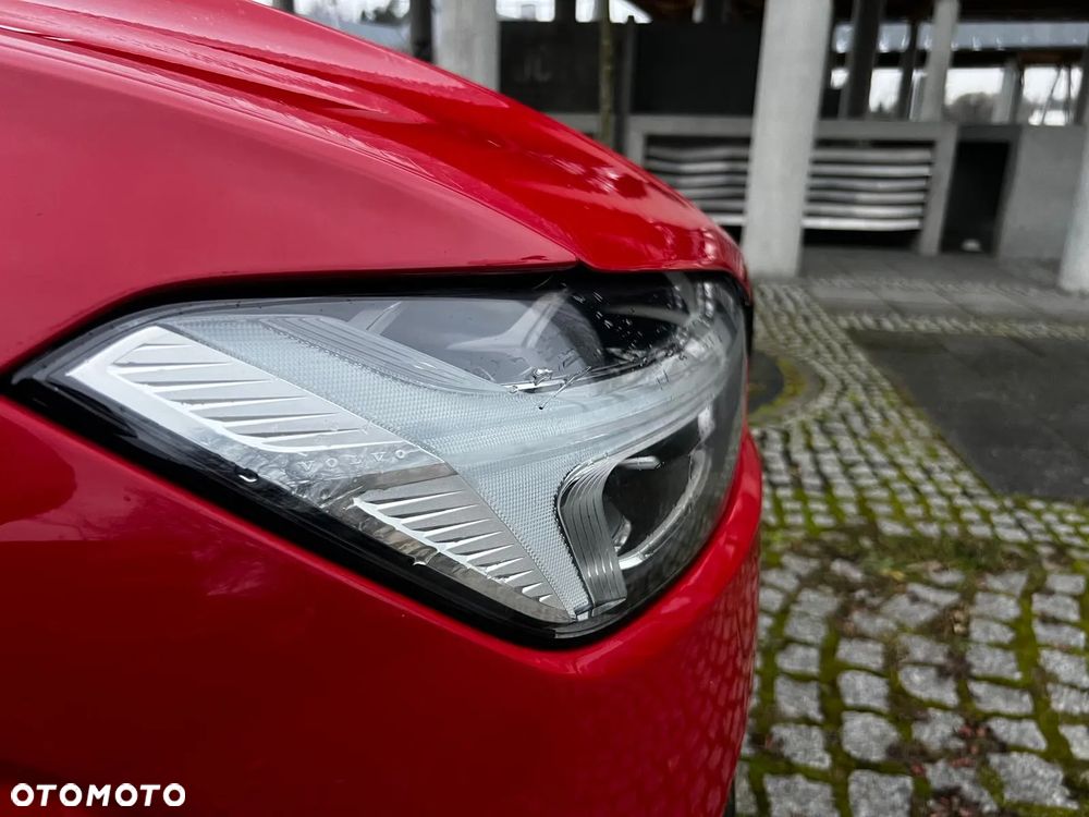 Volvo XC 60 D4 AWD R-Design - 6