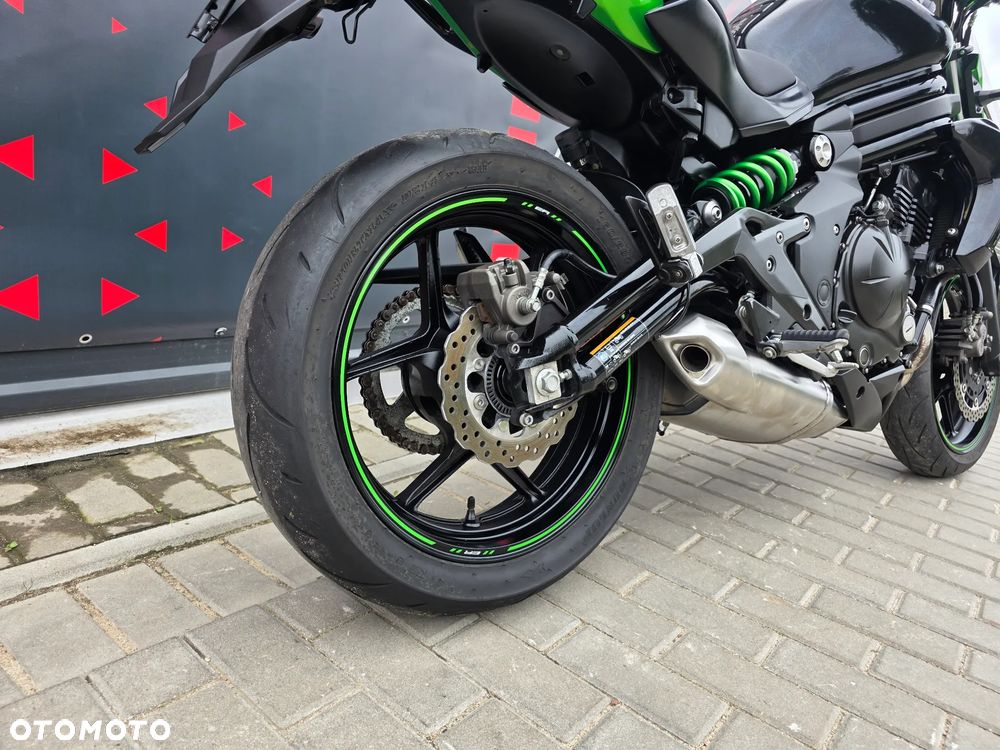 Kawasaki ER - 8