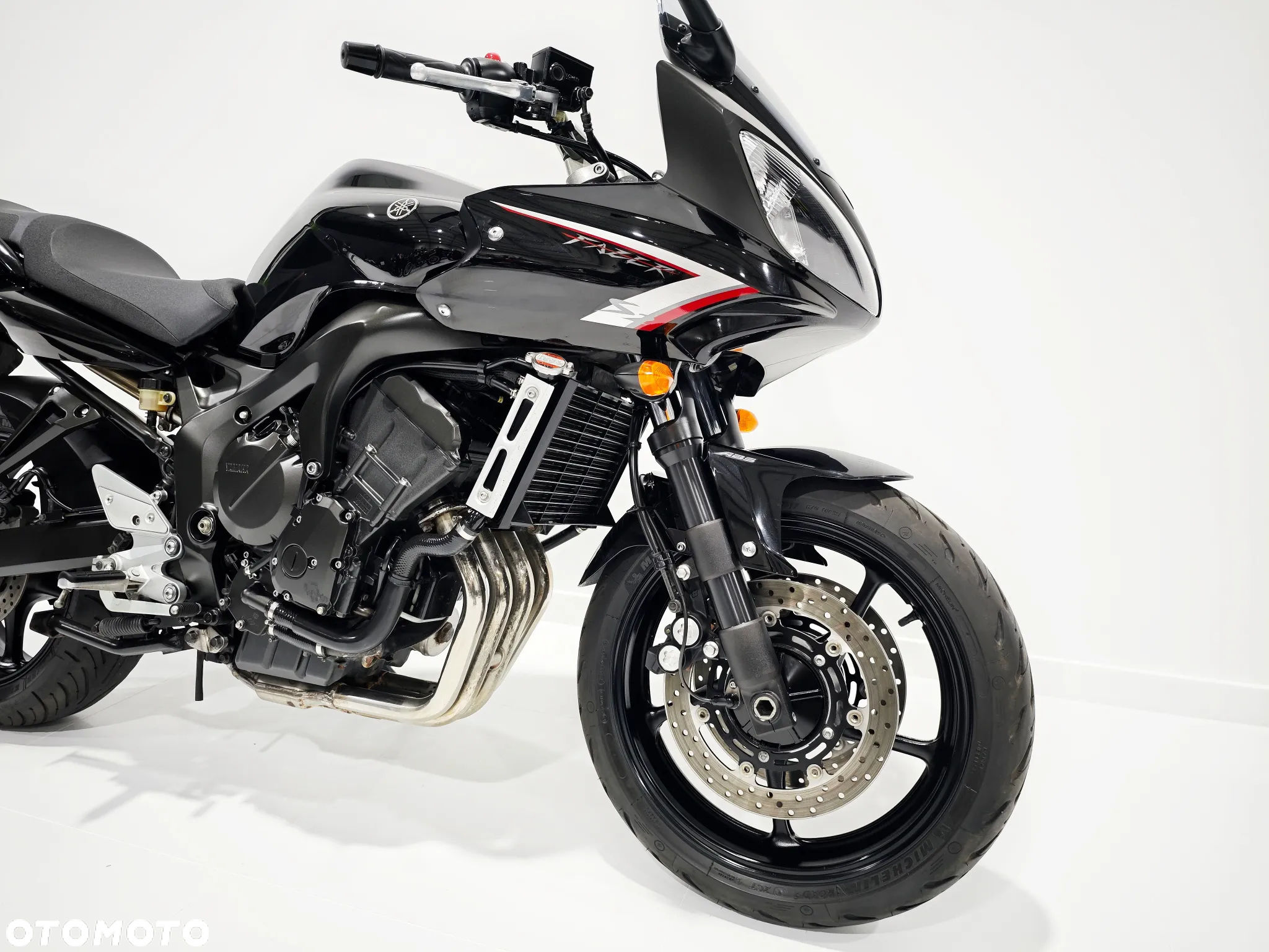 Yamaha FZ - 8