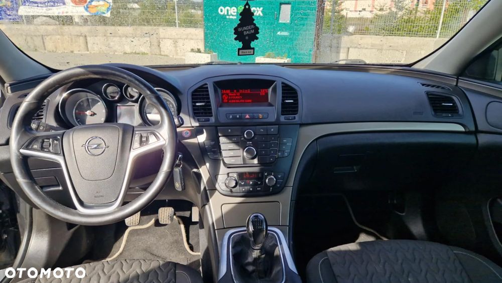 Opel Insignia 2.0 CDTI Sports Tourer - 4