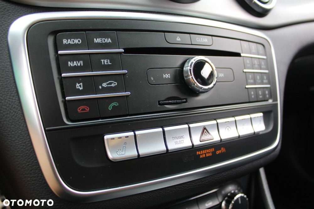 Mercedes-Benz CLA - 37