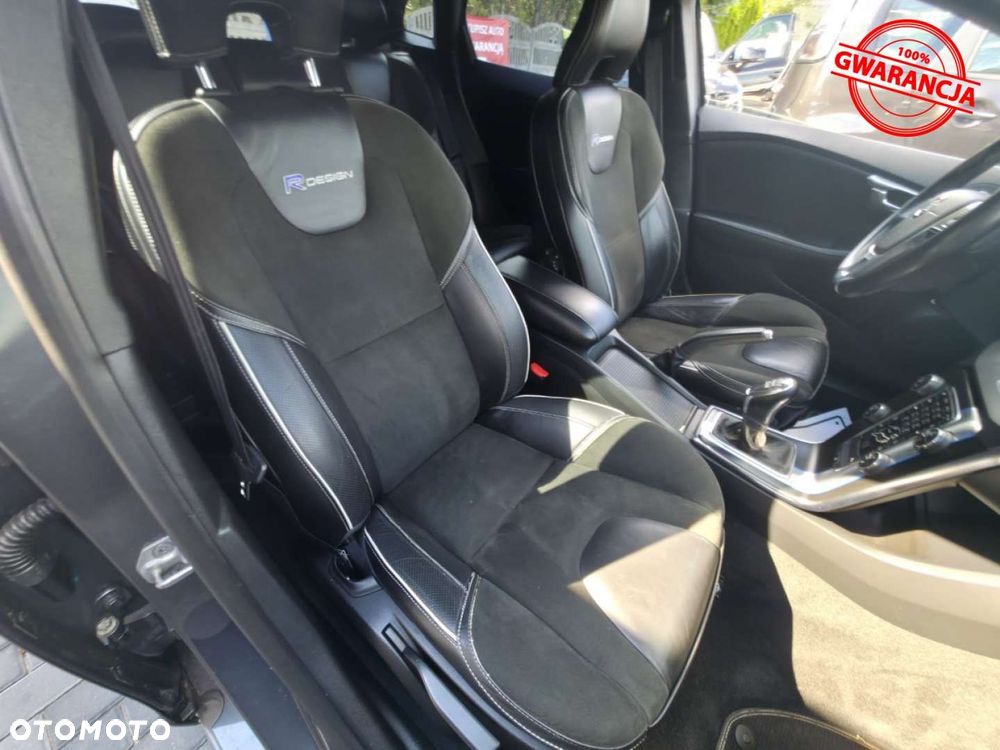 Volvo V40 - 23