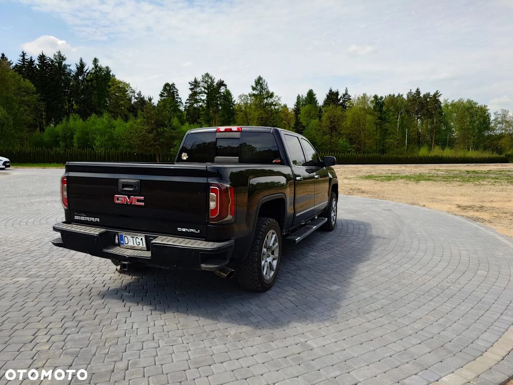 GMC Sierra - 12