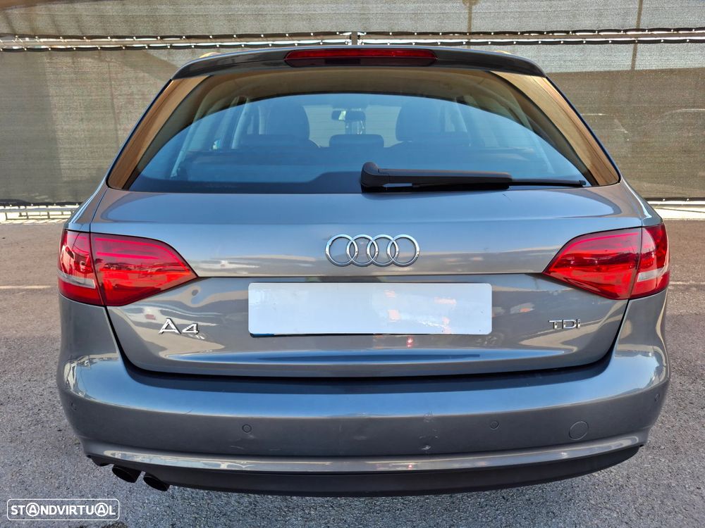 Audi A4 Avant 2.0 TDI Business Line - 16