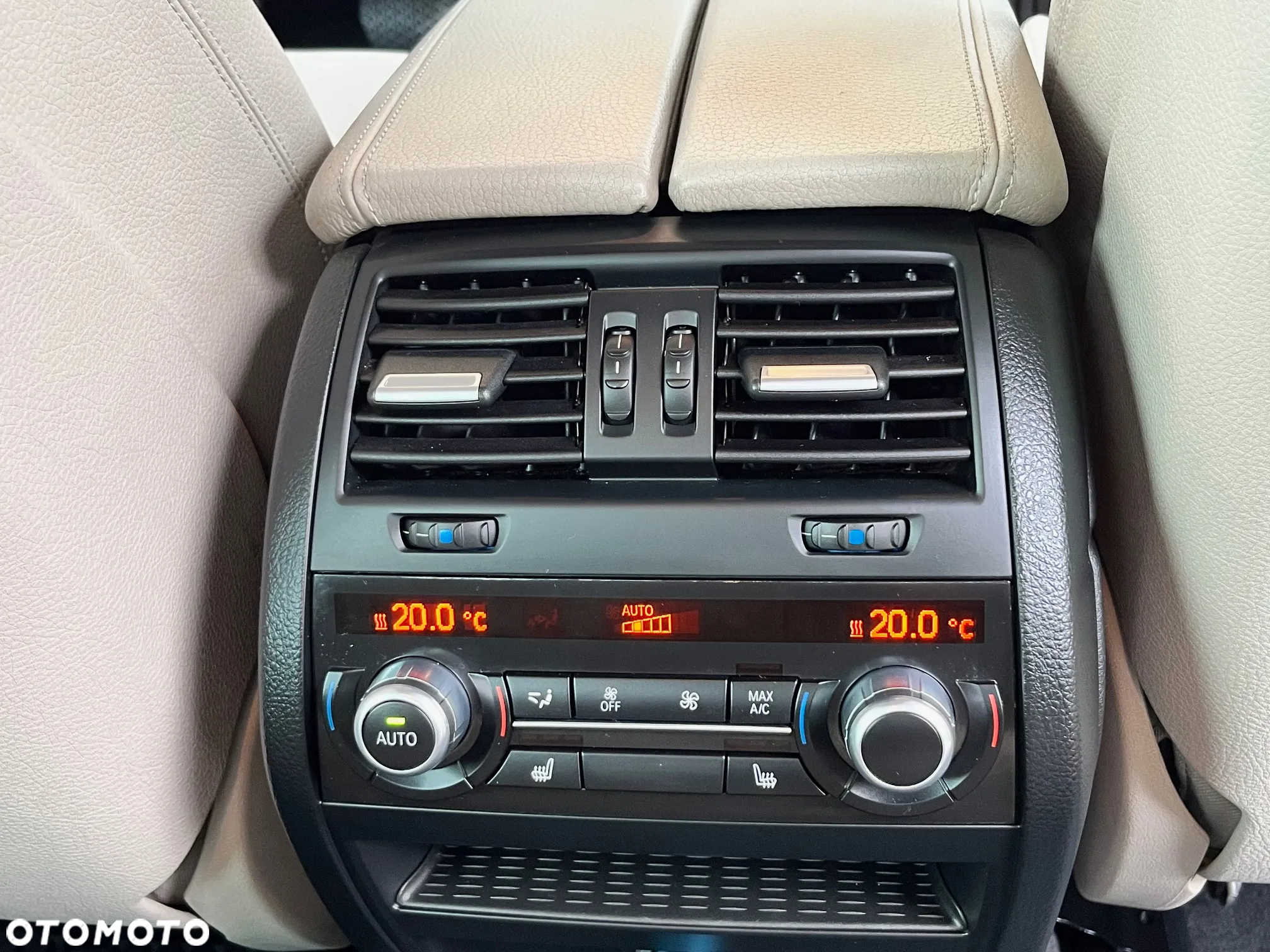 BMW Seria 5 530d xDrive Luxury Line - 27