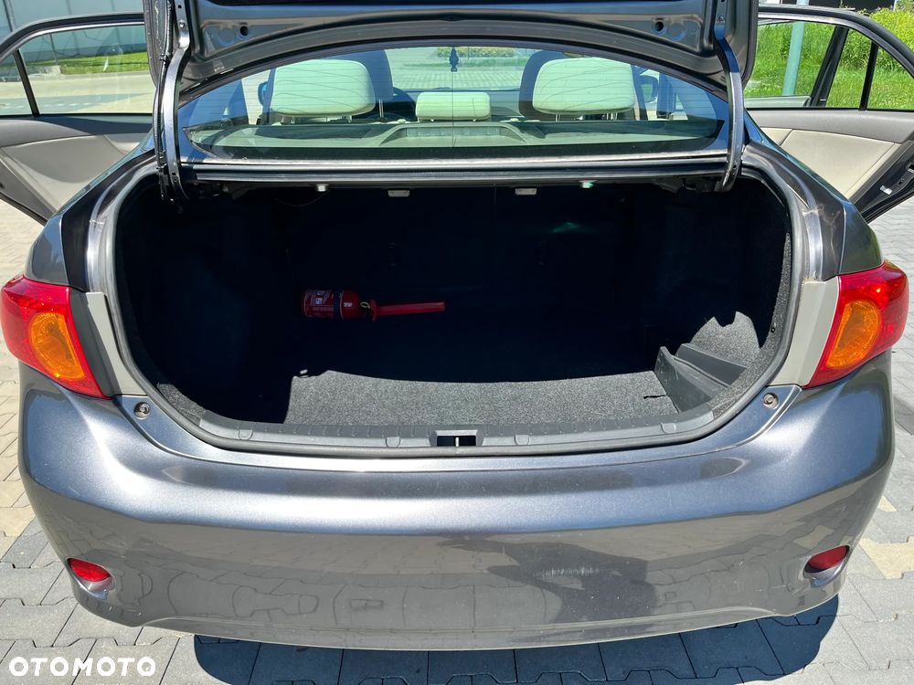 Toyota Corolla 1.6 VVT-i Luna - 15