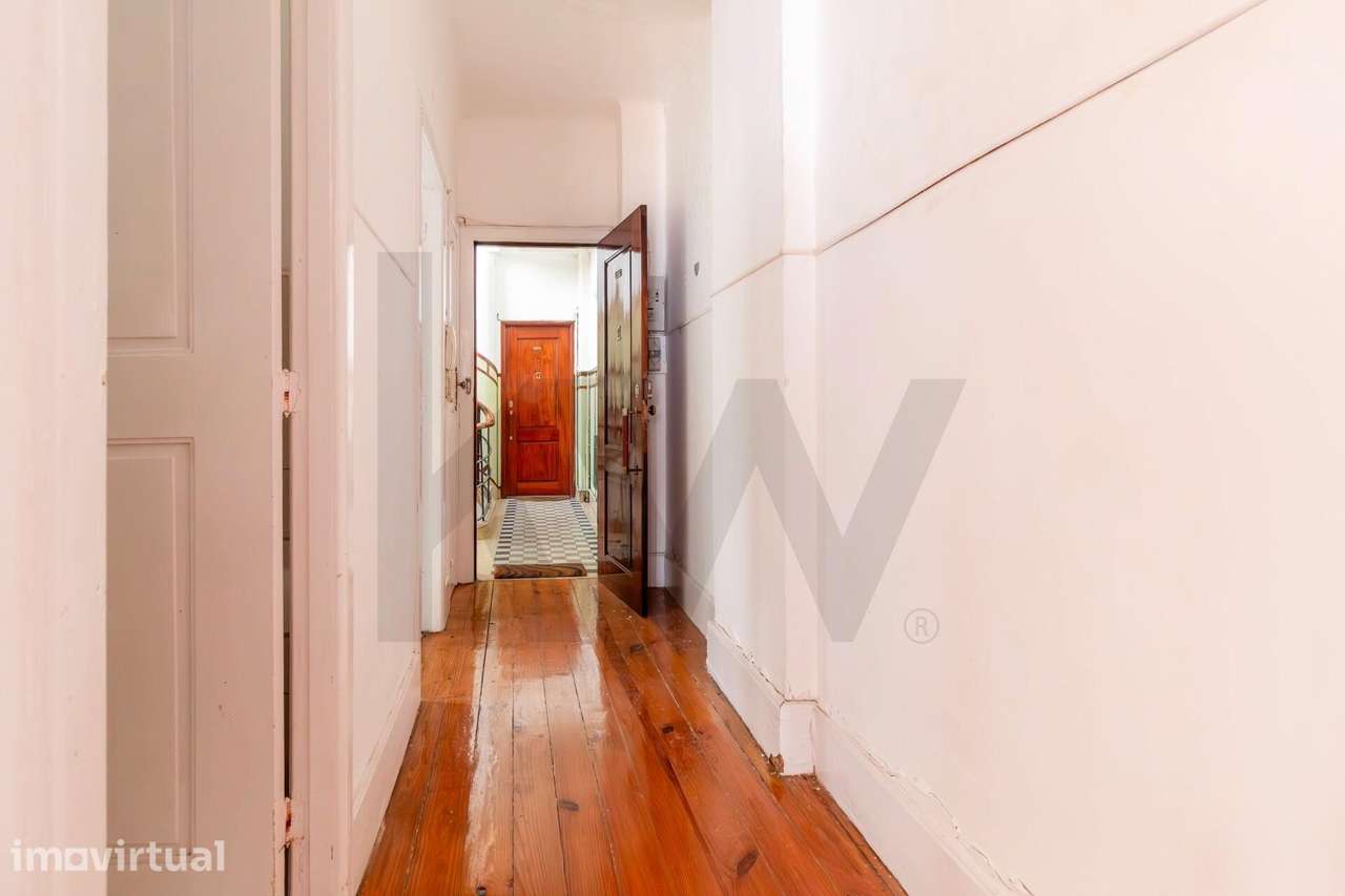 Apartamento T2+1 com excelente localização - Grande imagem: 4/44