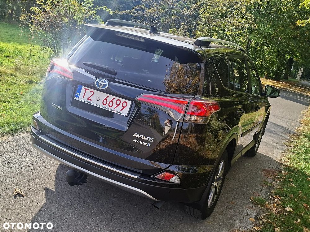 Toyota RAV4 - 8