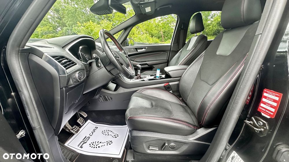Ford S-Max - 21
