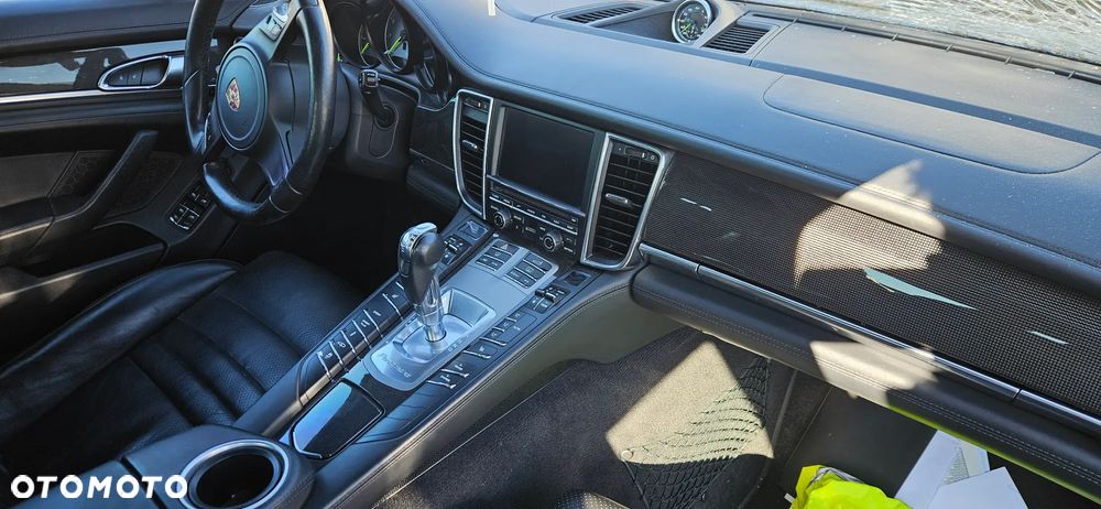 Porsche Panamera - 15