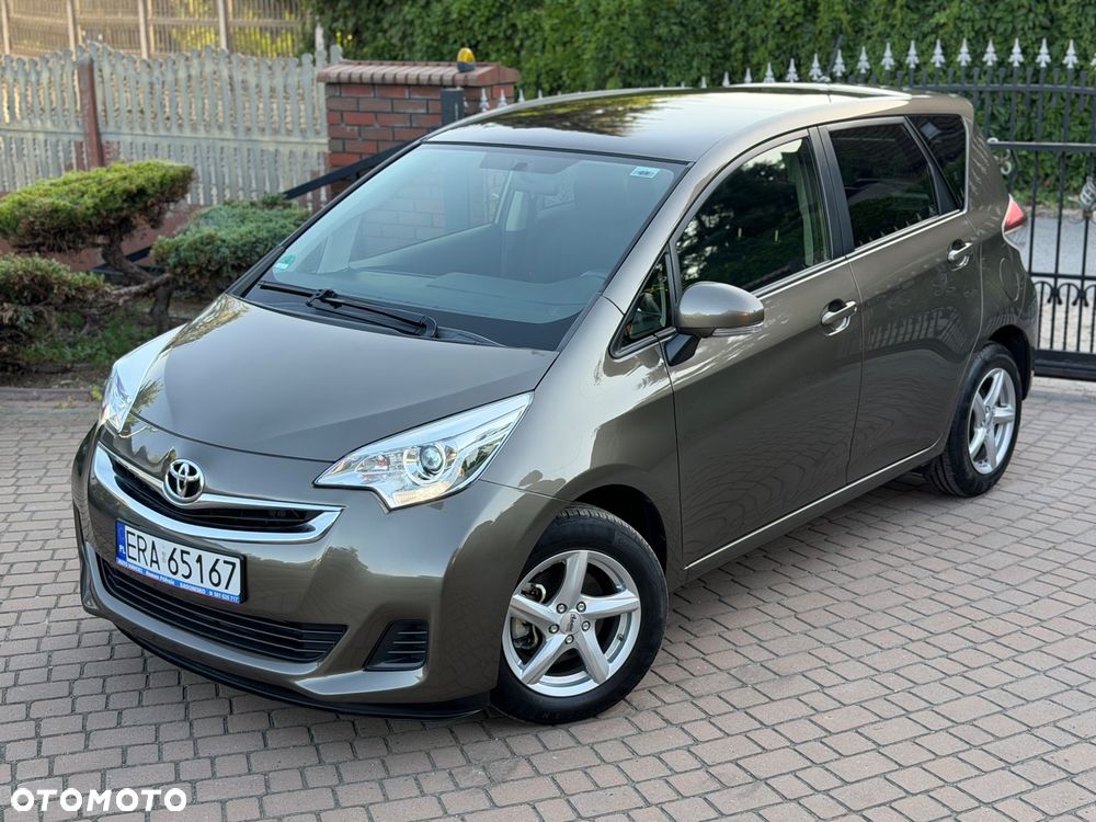 Toyota Verso S 1.33 Premium - 3