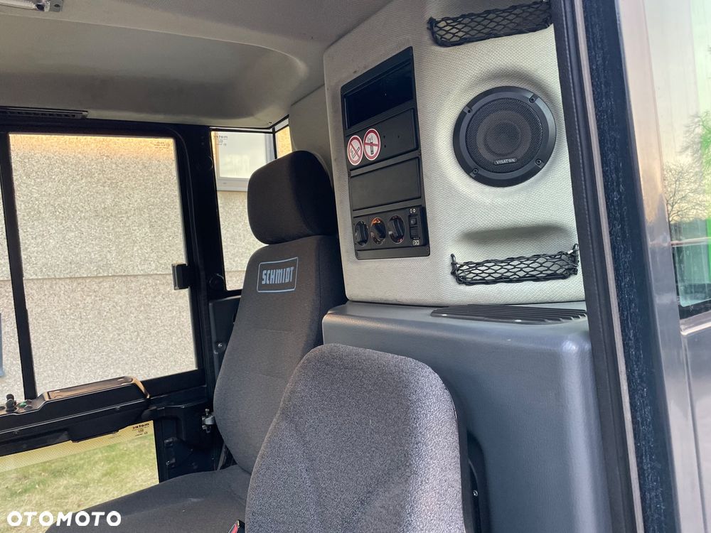 Schmidt Swingo Compact CS 256   200 + Zamiatarka drogowa  zamiatarka chodnikowa uliczna  Swingo 200 +    Super stan 2019 rok - 23