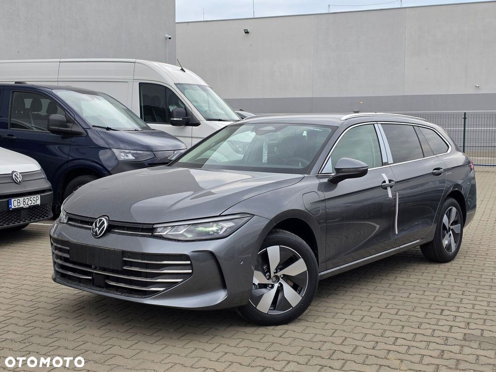 Volkswagen Passat Variant 1.5 TSI eHybrid PHEV 150kW Business Plus DSG - 3