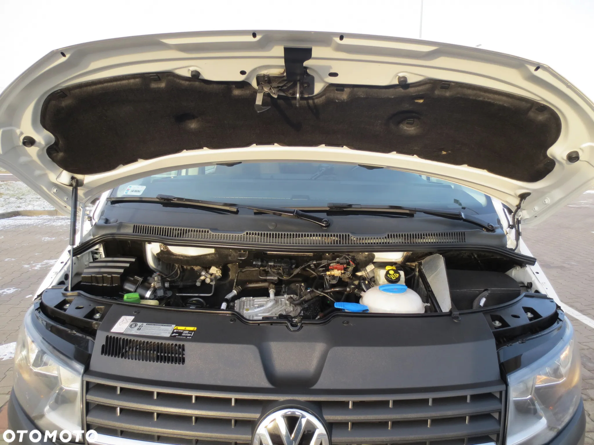 Volkswagen Caravelle 2.0 TDI L2 Trendline - 32