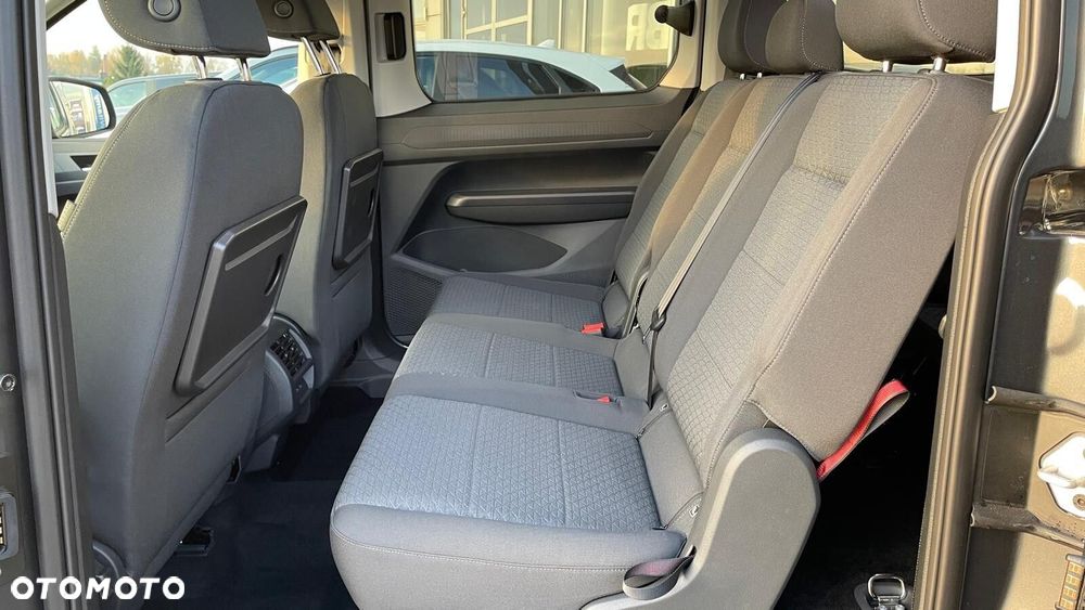 Ford Tourneo Connect - 15