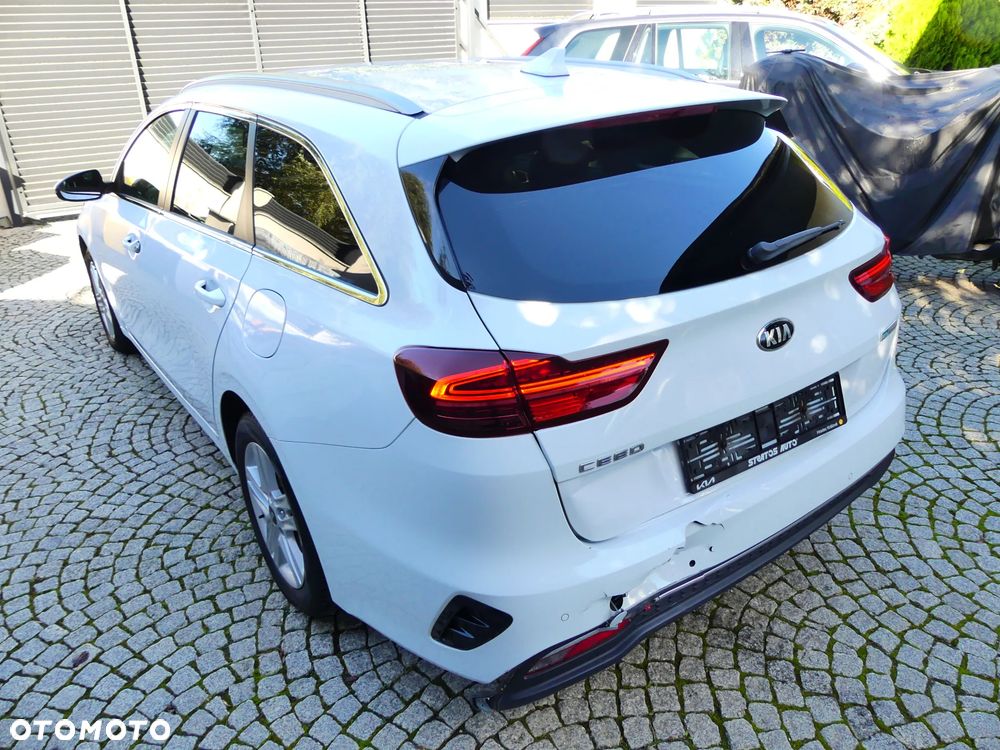Kia Ceed - 9