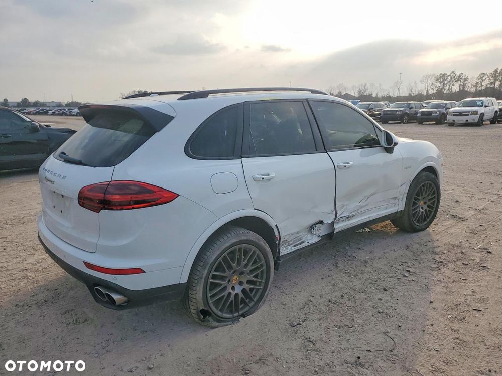 Porsche Cayenne S E-Hybrid Platinum Edition - 4