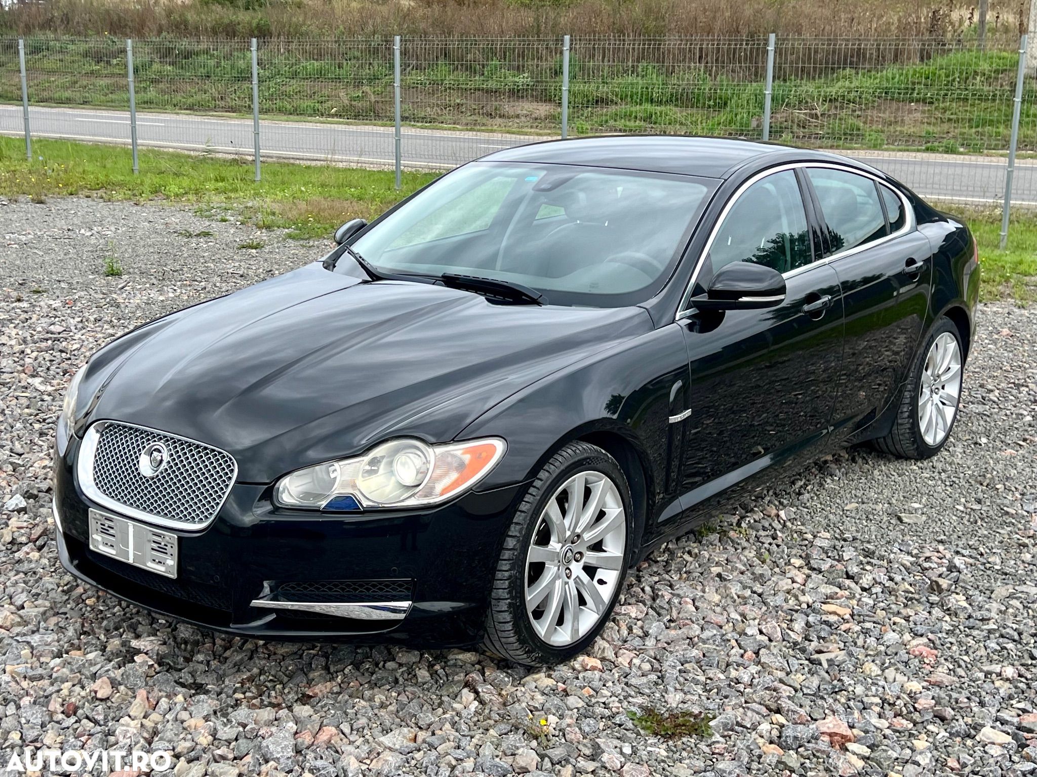 Jaguar XF 3.0 V6 Diesel Portfolio - 1