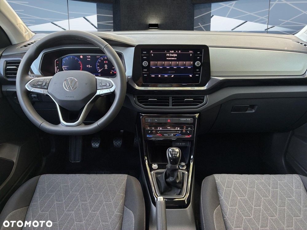 Volkswagen T-Cross - 13