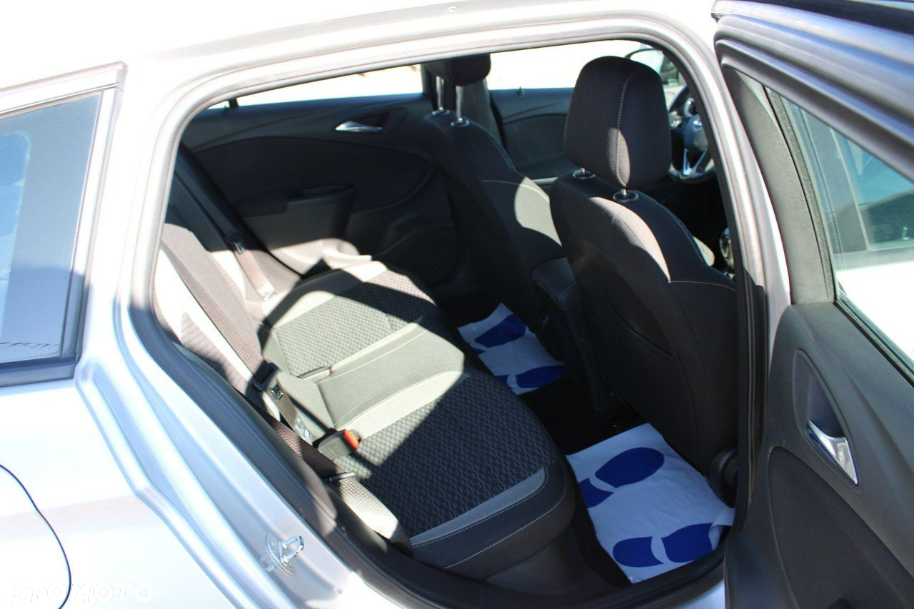 Opel Astra - 28