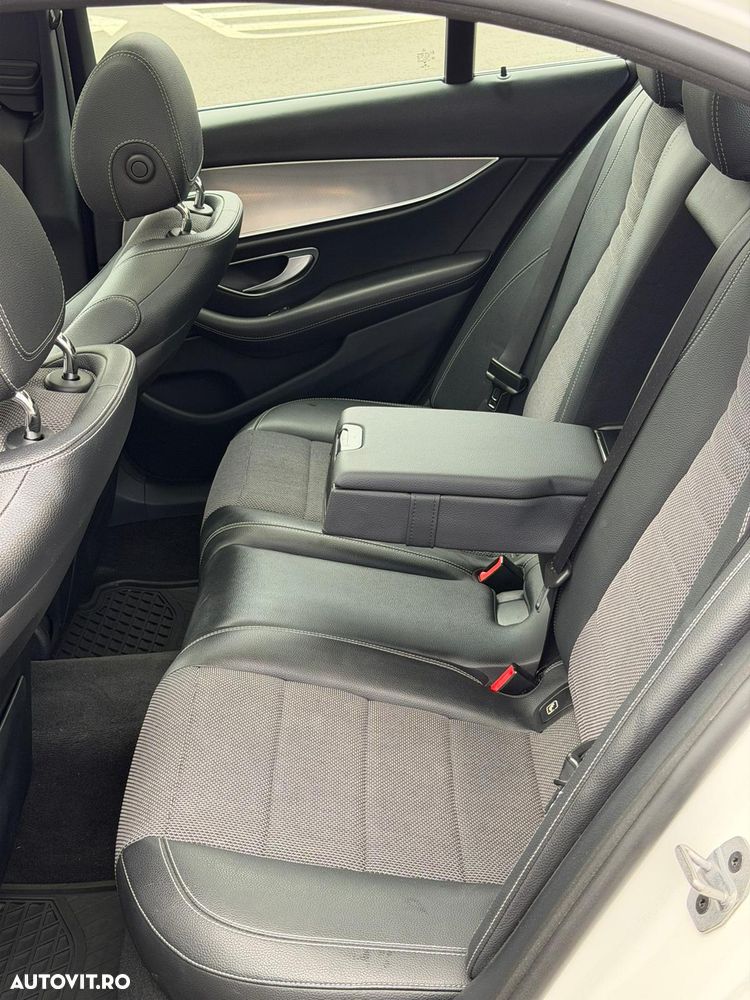 Mercedes-Benz E 220 d 9G-TRONIC - 30