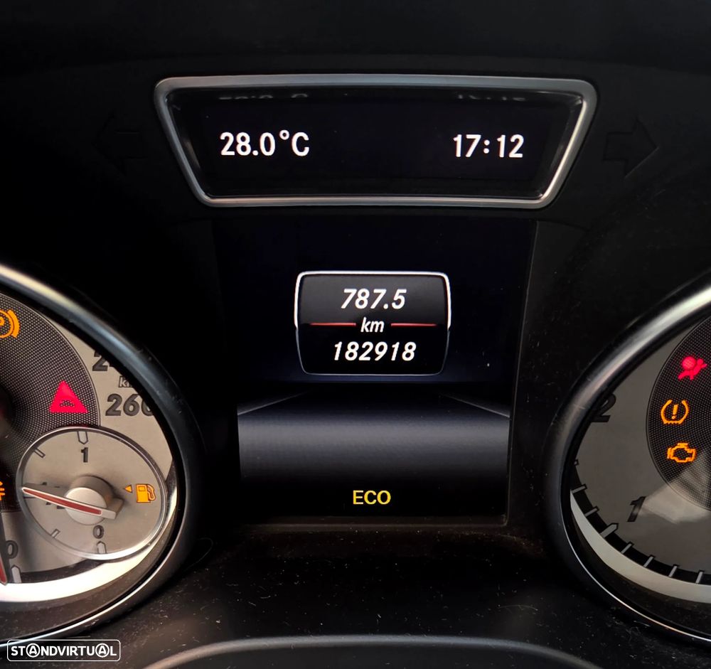 Mercedes-Benz GLA 200 CDi - 21