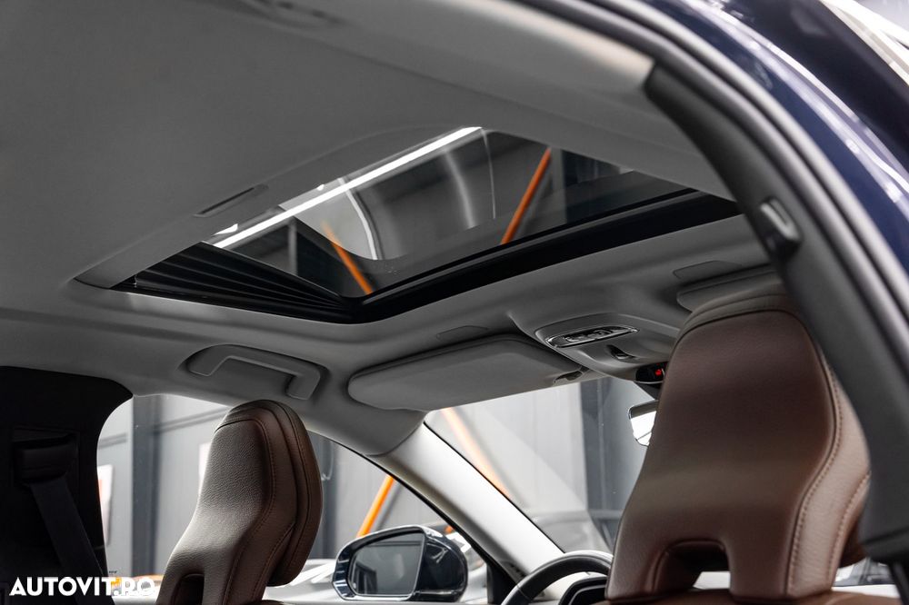 Volvo S90 T8 Twin Engine AWD Geartronic Momentum - 12