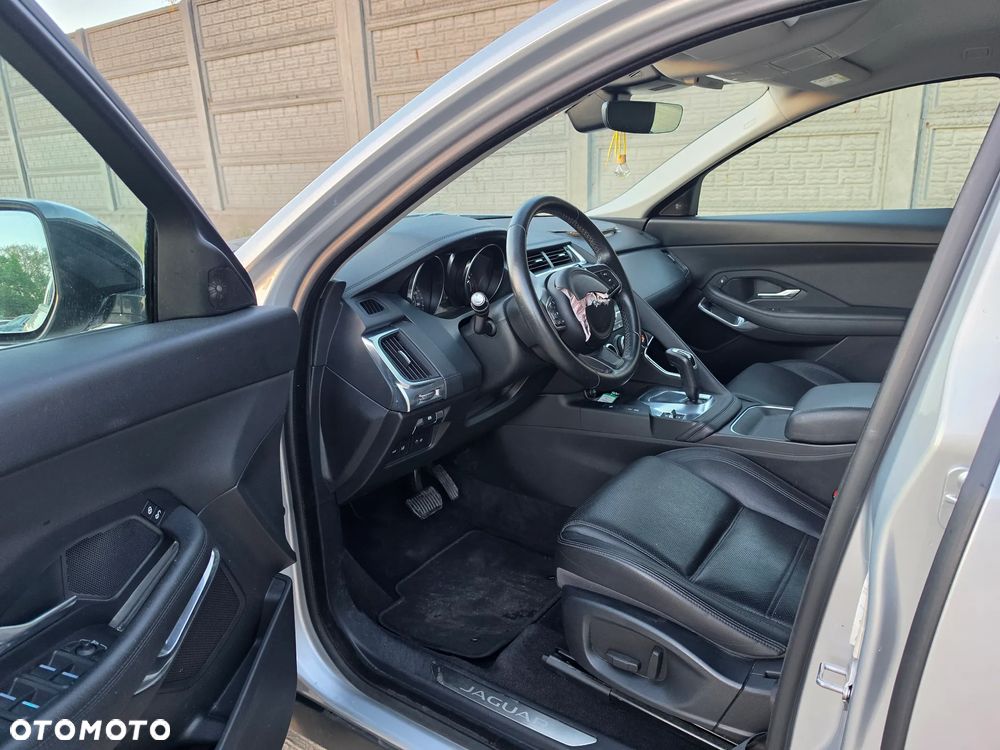 Jaguar E-Pace P200 AWD R-Dynamic S - 7