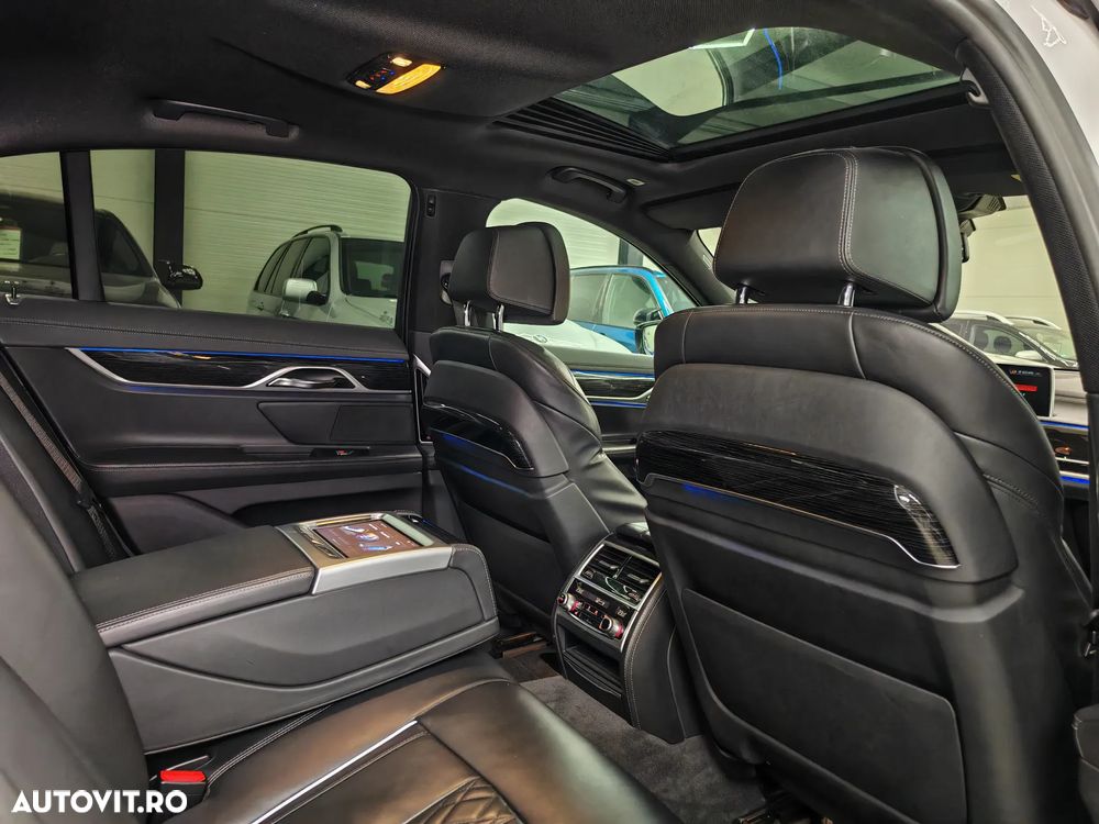 BMW Seria 7 740d xDrive - 12