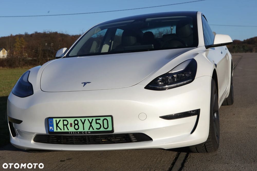 Tesla Model 3 - 2