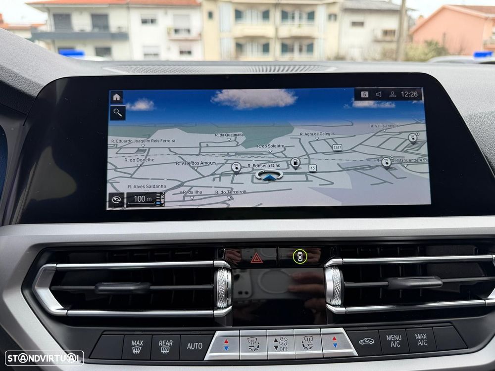 BMW 320 e Line Sport Auto - 27