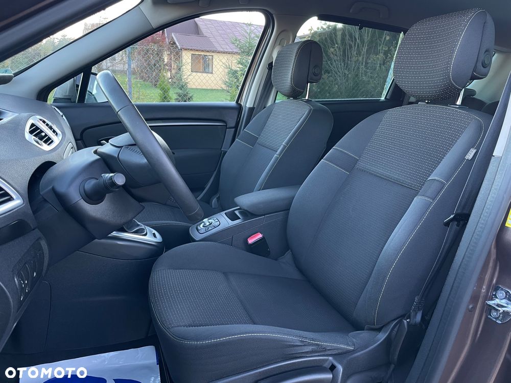 Renault Grand Scenic Gr 1.4 16V TCE Bose Edition - 5