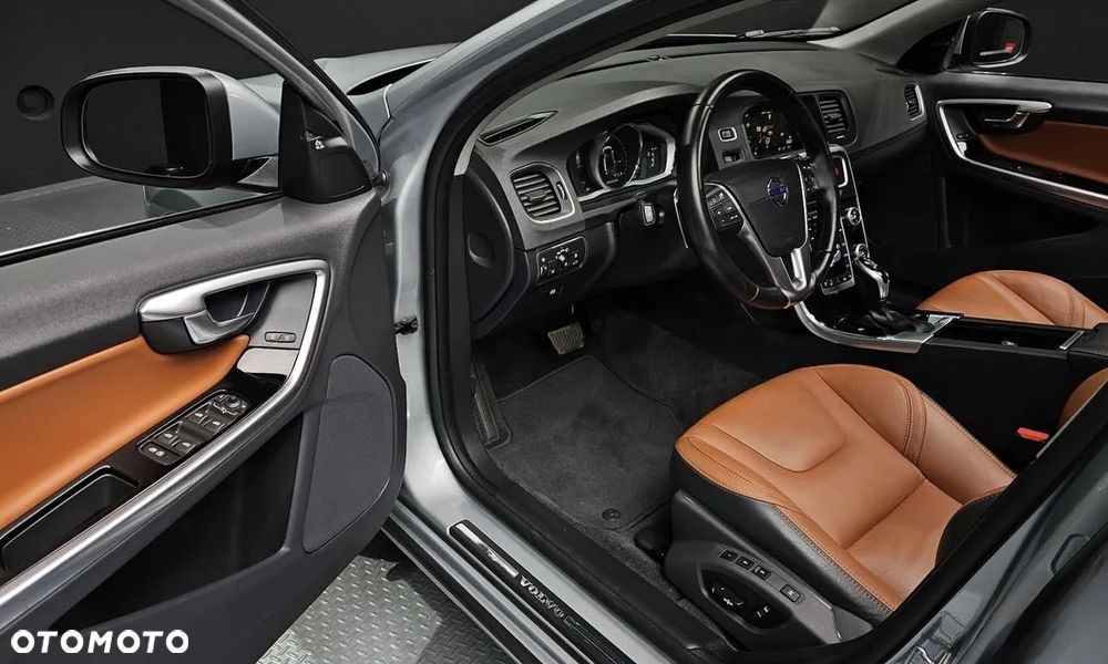 Volvo S60 T5 Drive-E Summum - 13