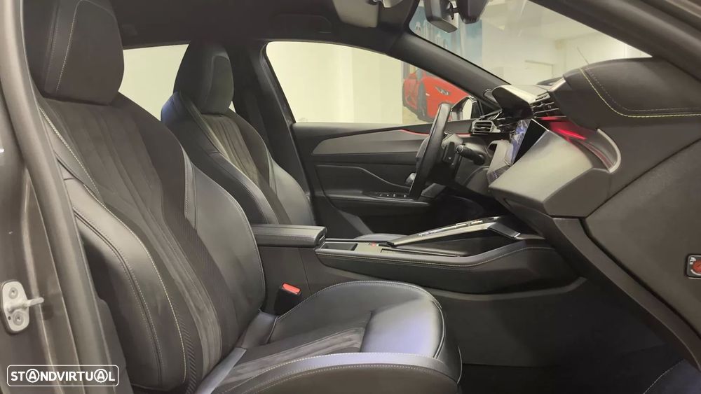 Peugeot 308 SW 1.2 PureTech GT EAT8 - 29