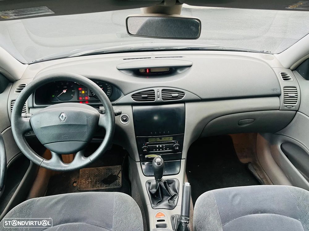 Renault Laguna 1.6 Expression - 15
