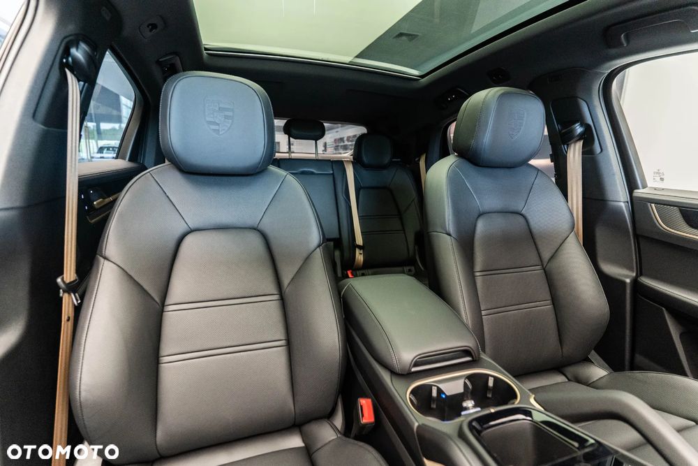 Porsche Cayenne S E-Hybrid PHEV Black Edition - 14