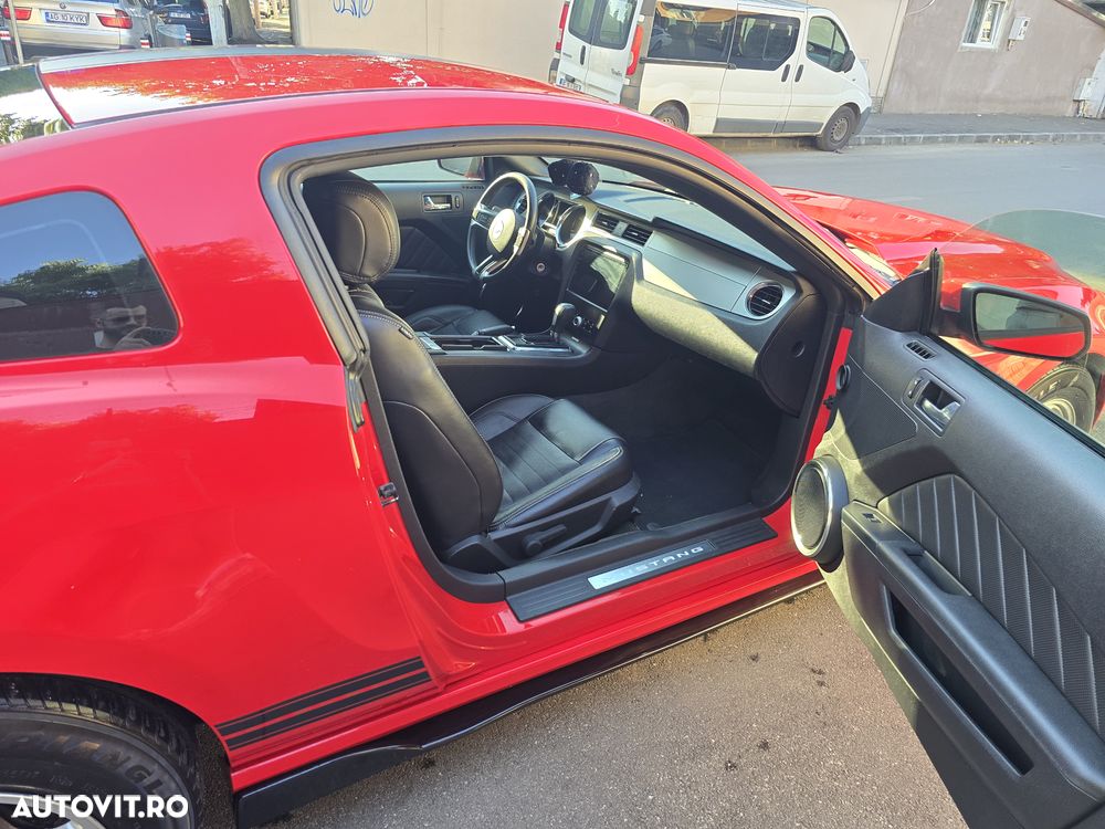 Ford Mustang - 10