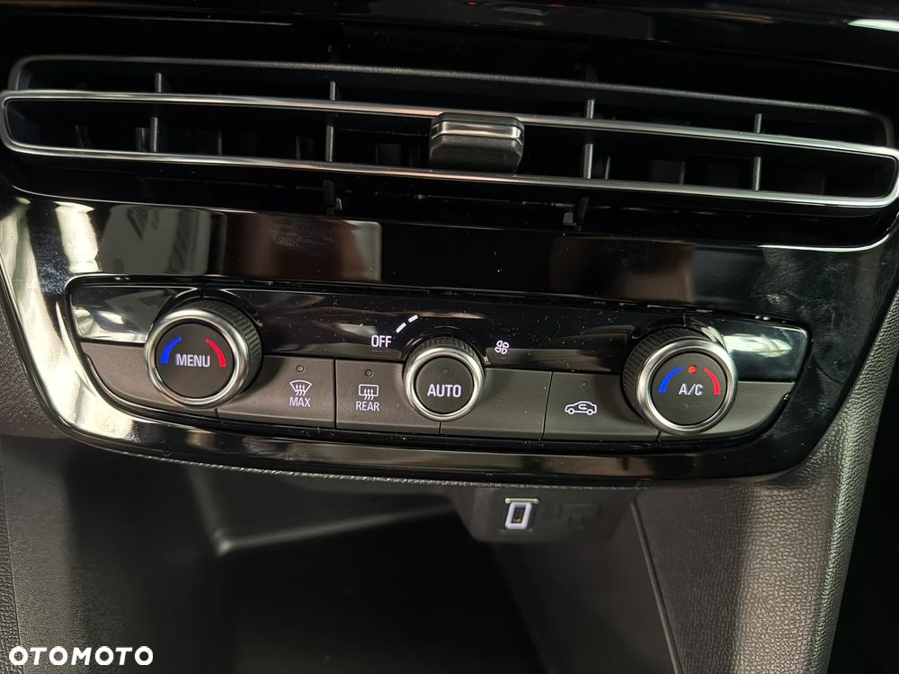 Opel Mokka 1.2 T GS S&S - 11