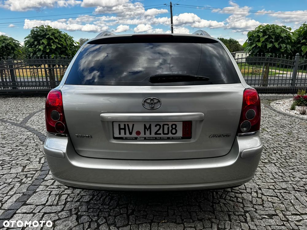 Toyota Avensis 1.8 VVT-i Executive - 6
