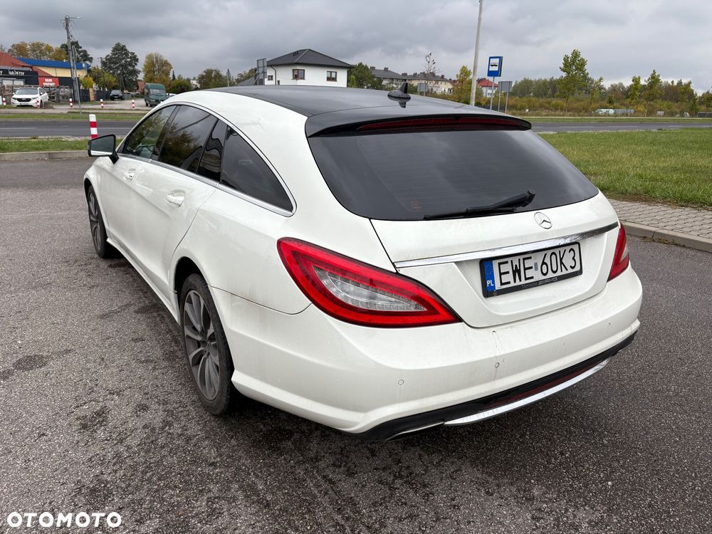 Mercedes-Benz CLS - 6