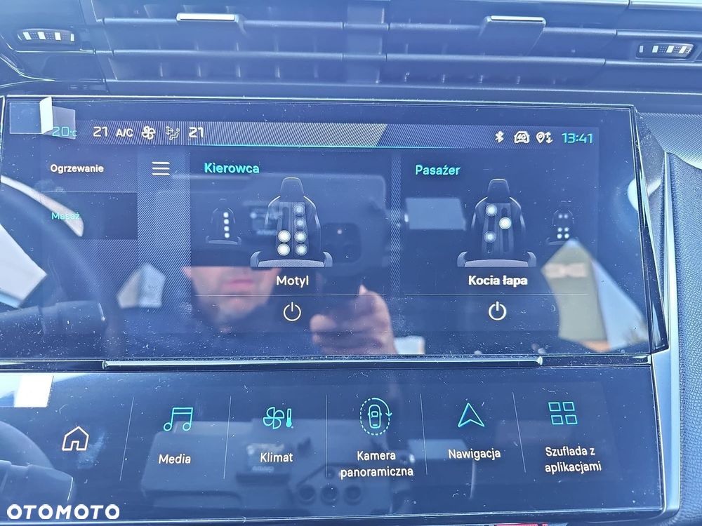 Peugeot 408 - 21