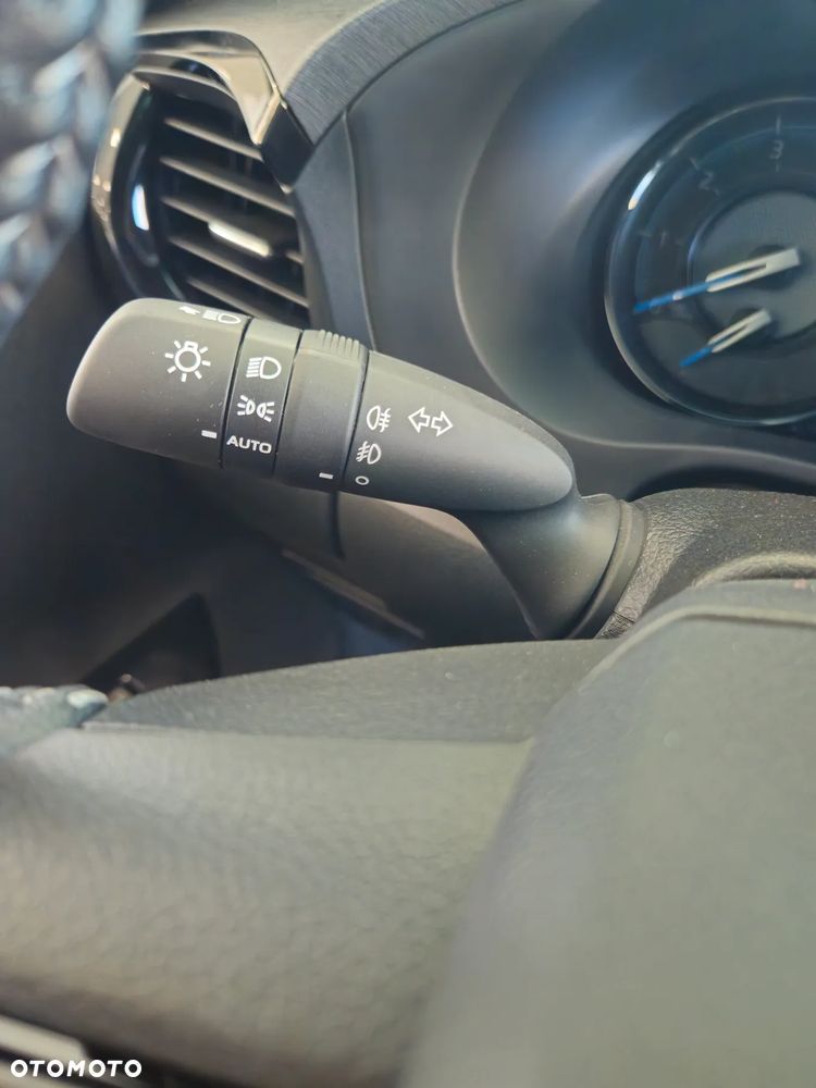 Toyota Hilux 2.8 D-4D Double Cab Invincible 4x4 - 25