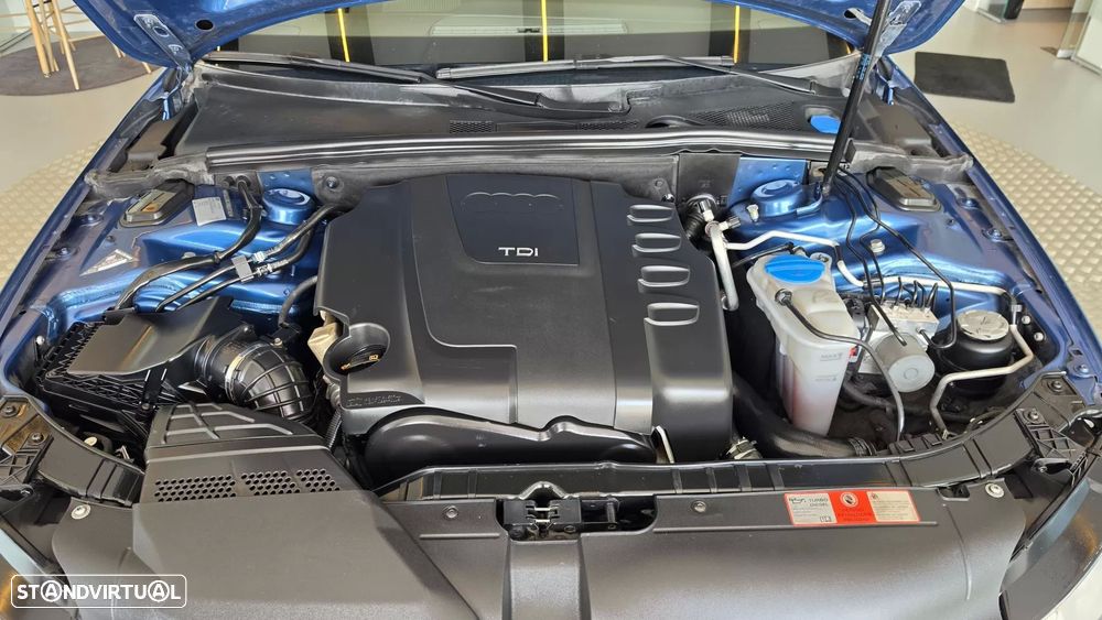 Audi A4 2.0 TDI multitronic - 28