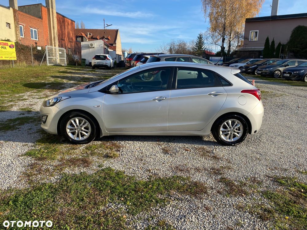 Hyundai i30 1.6 Comfort - 3