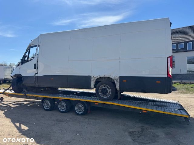 Rama z dokumentami Iveco Daily 35S18 2021r - 1