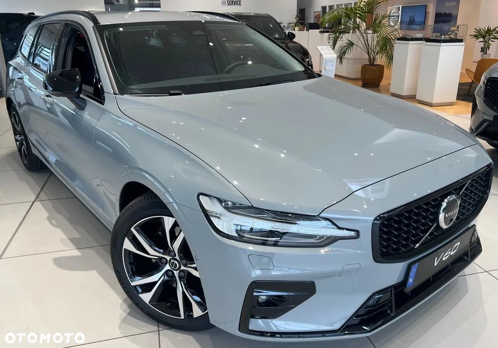 Volvo V60 B4 B DKG Plus Dark - 22