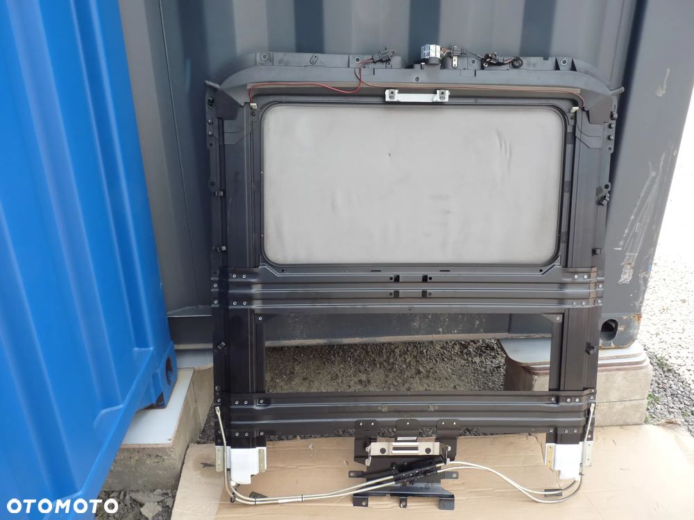 AUDI A8 D3 SZYBERDACH SOLAR 4E0877041E - 7